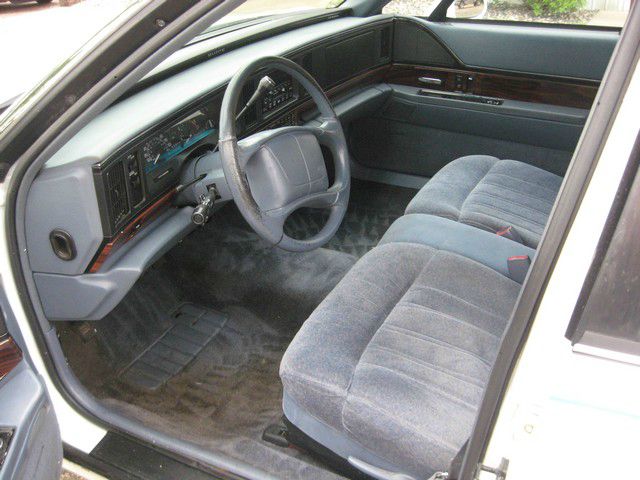 Buick LeSabre 1997 photo 8