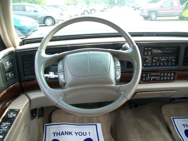 Buick LeSabre 1997 photo 1