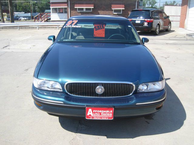 Buick LeSabre 1997 photo 1