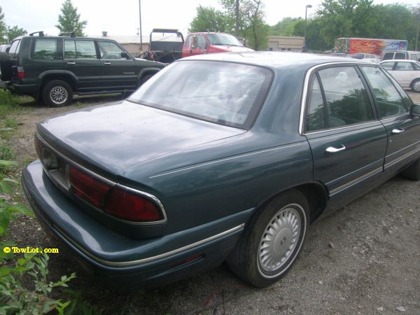 Buick LeSabre 1997 photo 2