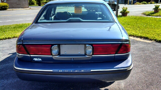 Buick LeSabre 1997 photo 1