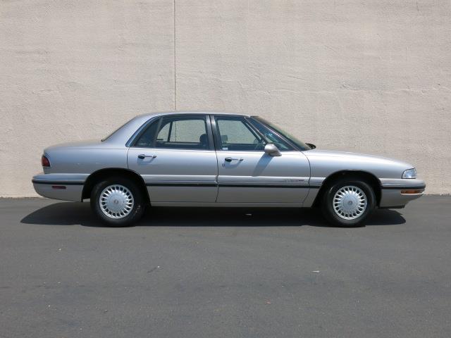 Buick LeSabre 1997 photo 1