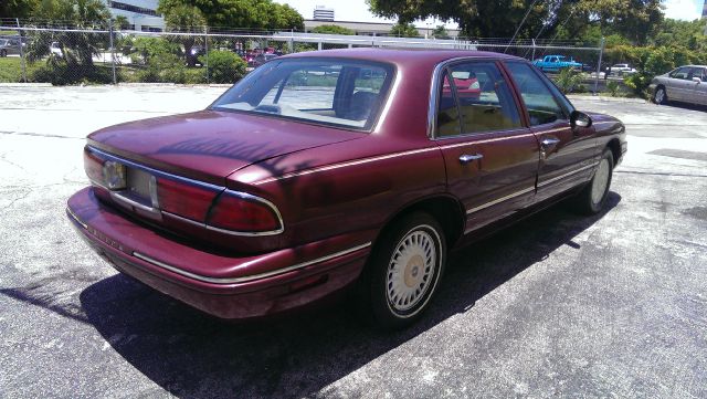 Buick LeSabre 1998 photo 1