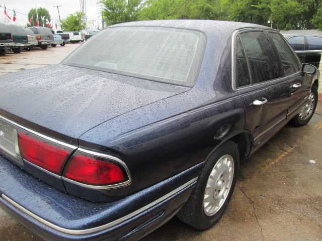 Buick LeSabre 1998 photo 2