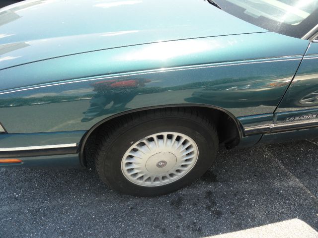 Buick LeSabre 1998 photo 3