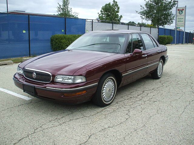 Buick LeSabre 1998 photo 2