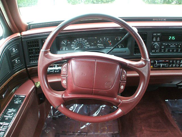 Buick LeSabre 1998 photo 3