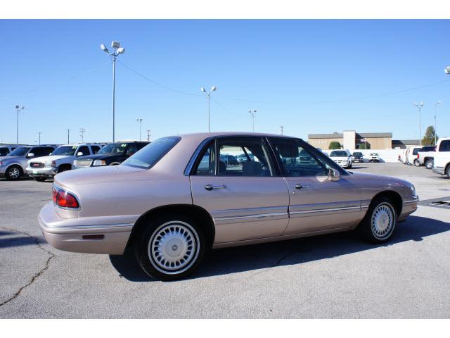 Buick LeSabre 1998 photo 1