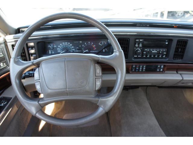 Buick LeSabre 1998 photo 2