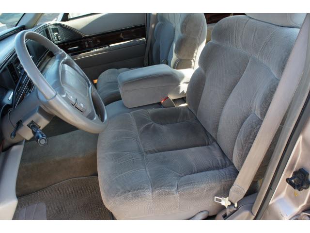 Buick LeSabre 1998 photo 3