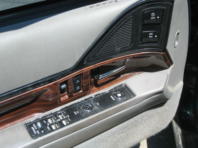 Buick LeSabre 1998 photo 23