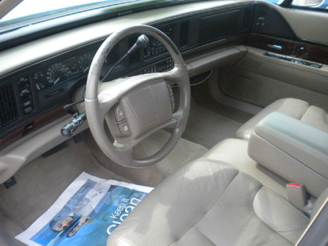 Buick LeSabre 1999 photo 2