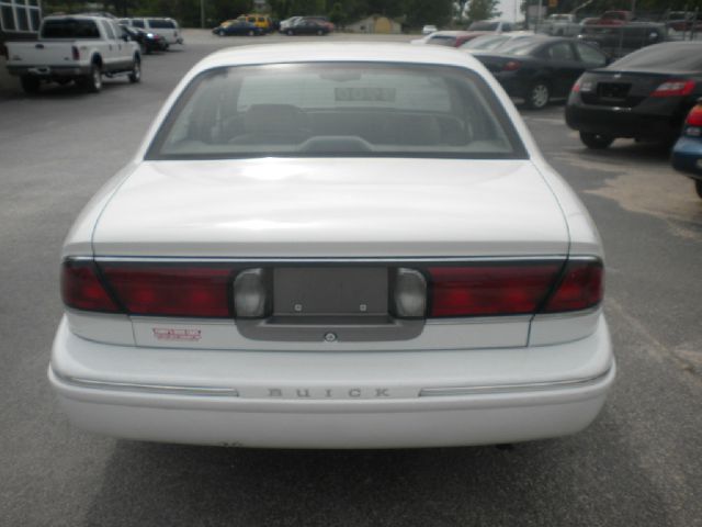 Buick LeSabre 1999 photo 4