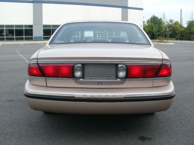 Buick LeSabre 1999 photo 2