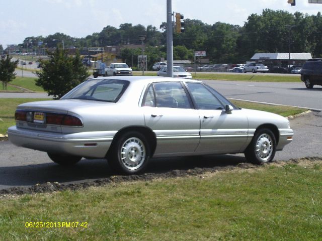 Buick LeSabre 1999 photo 2