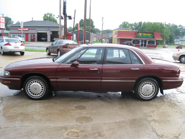 Buick LeSabre 1999 photo 3