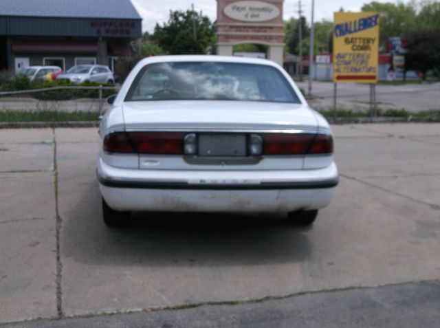 Buick LeSabre 1999 photo 1