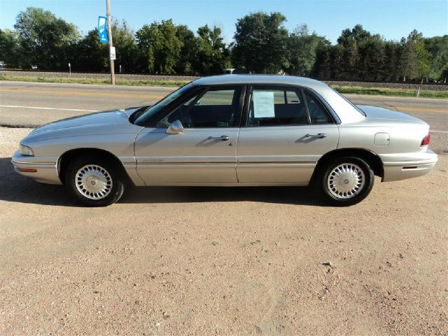 Buick LeSabre 1999 photo 1