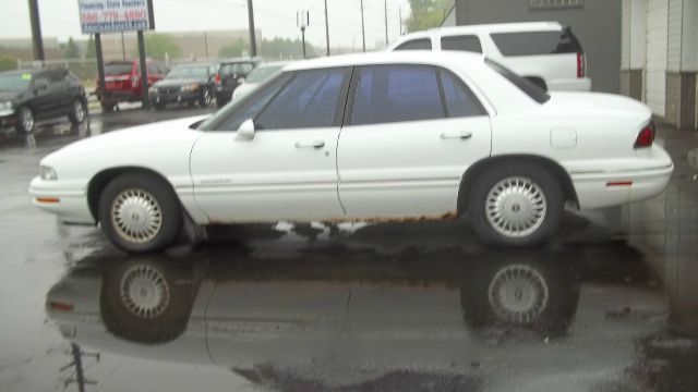 Buick LeSabre 1999 photo 1