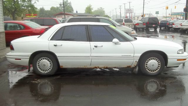 Buick LeSabre 1999 photo 3