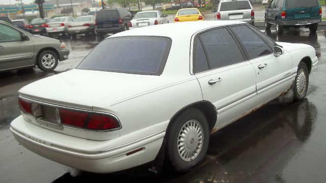 Buick LeSabre 1999 photo 4