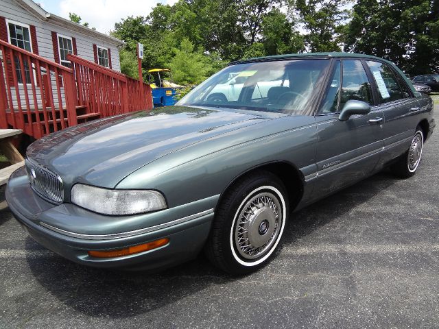 Buick LeSabre 1999 photo 3