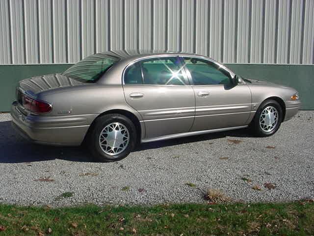 Buick LeSabre 2000 photo 3