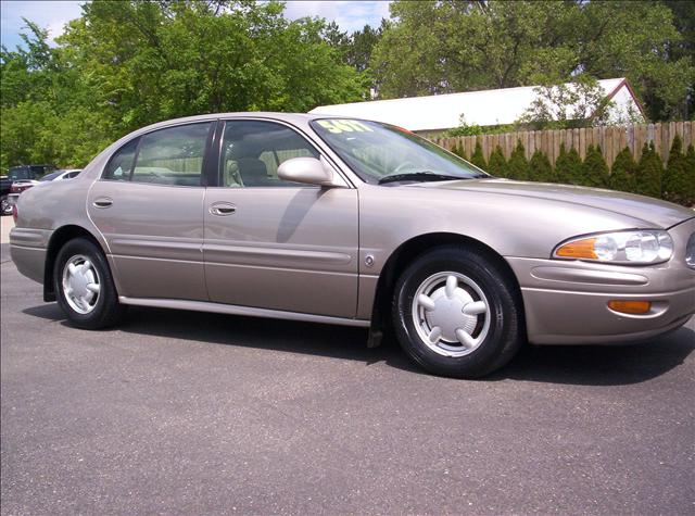 Buick LeSabre 2000 photo 2