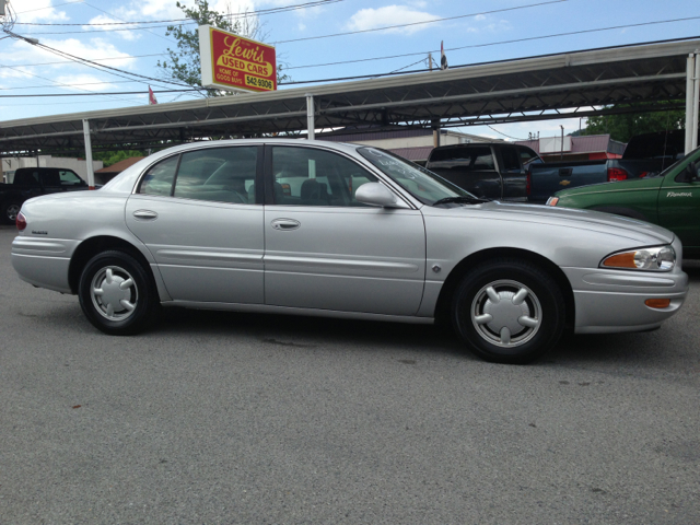 Buick LeSabre 2000 photo 1