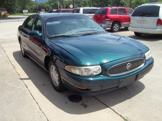 Buick LeSabre 2000 photo 2