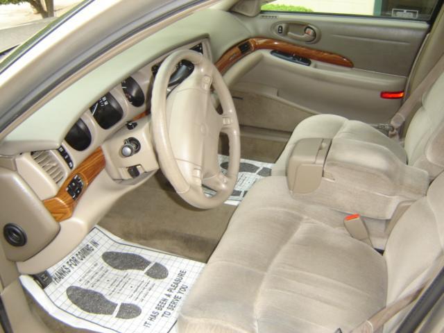 Buick LeSabre 2000 photo 2