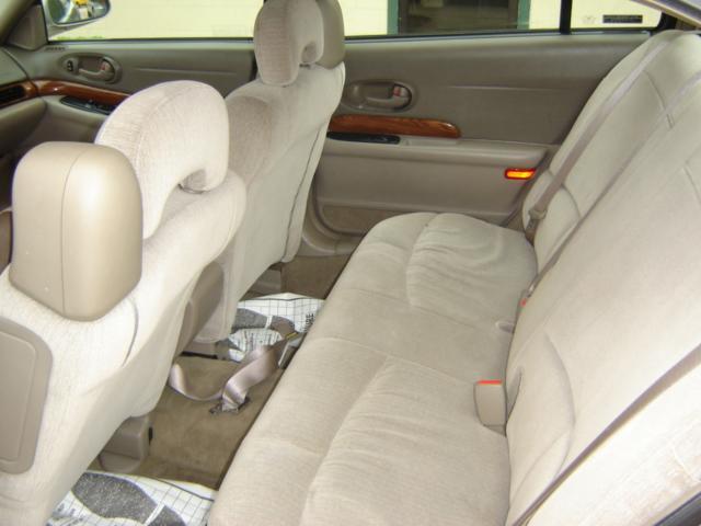 Buick LeSabre 2000 photo 3