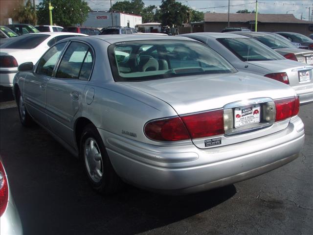 Buick LeSabre 2000 photo 2