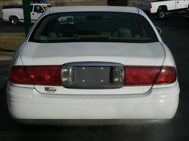 Buick LeSabre 2000 photo 3