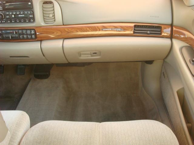 Buick LeSabre 2000 photo 5