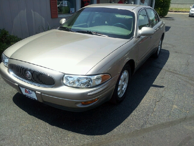 Buick LeSabre 2000 photo 1