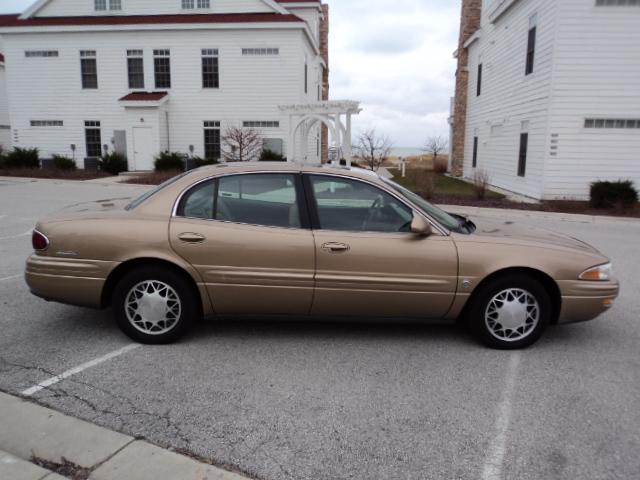 Buick LeSabre 2000 photo 1