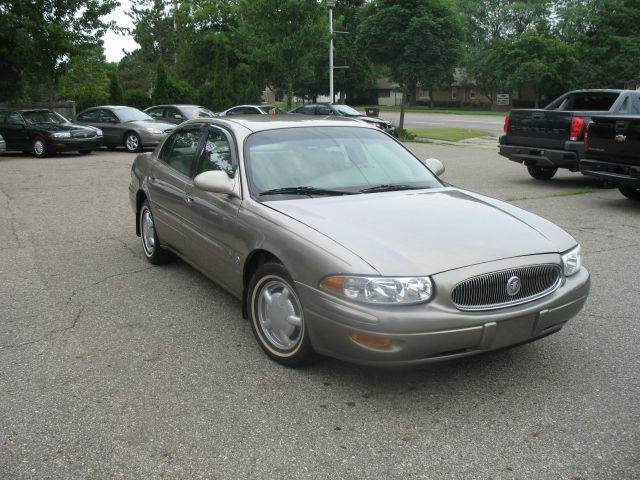 Buick LeSabre 2000 photo 1