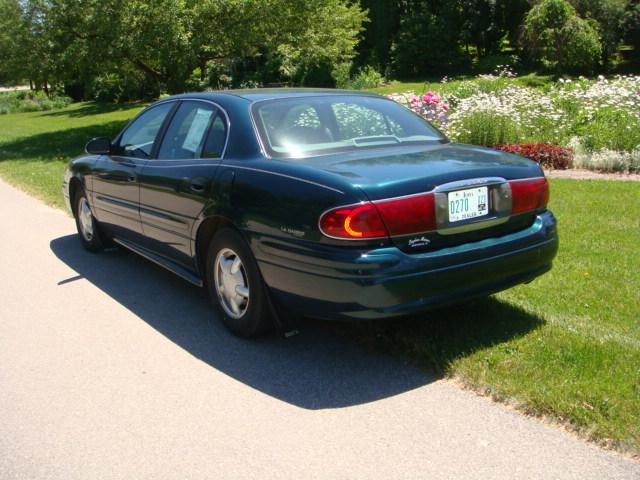 Buick LeSabre 2000 photo 2