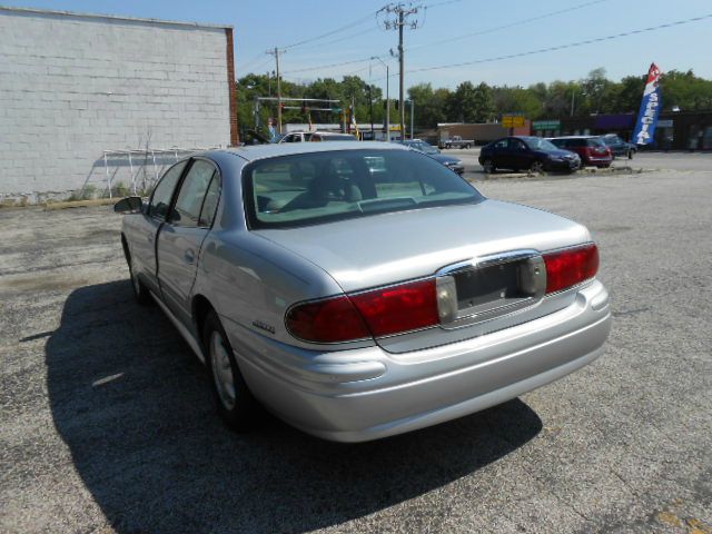 Buick LeSabre 2000 photo 1