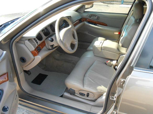 Buick LeSabre 2000 photo 1