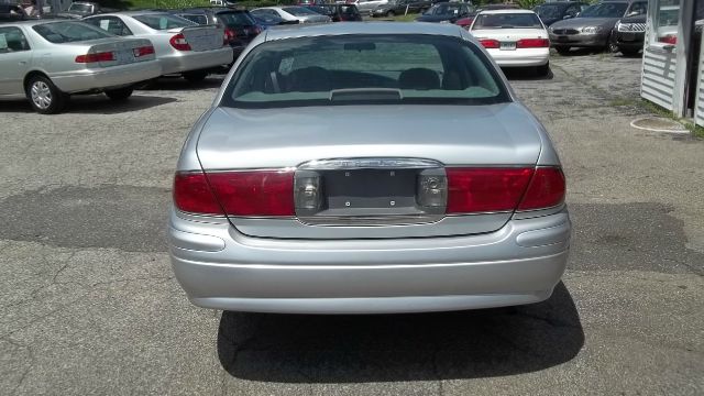 Buick LeSabre 2000 photo 1