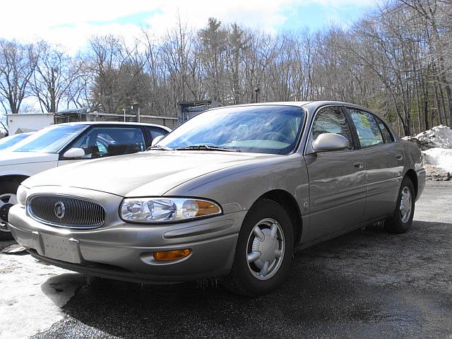 Buick LeSabre 2000 photo 2