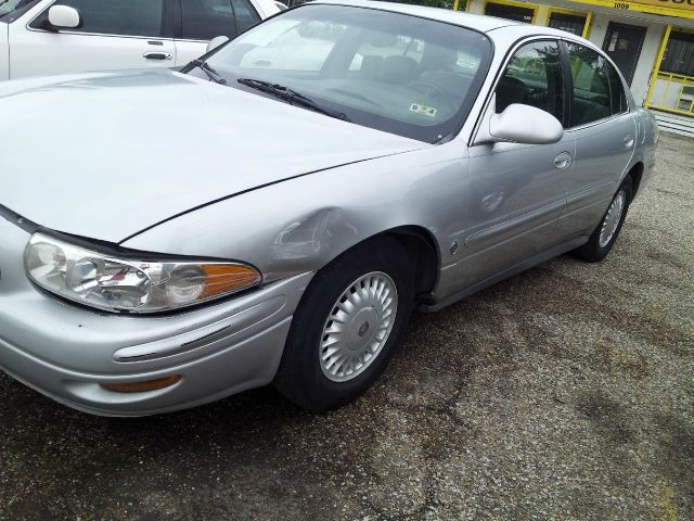 Buick LeSabre 2000 photo 3