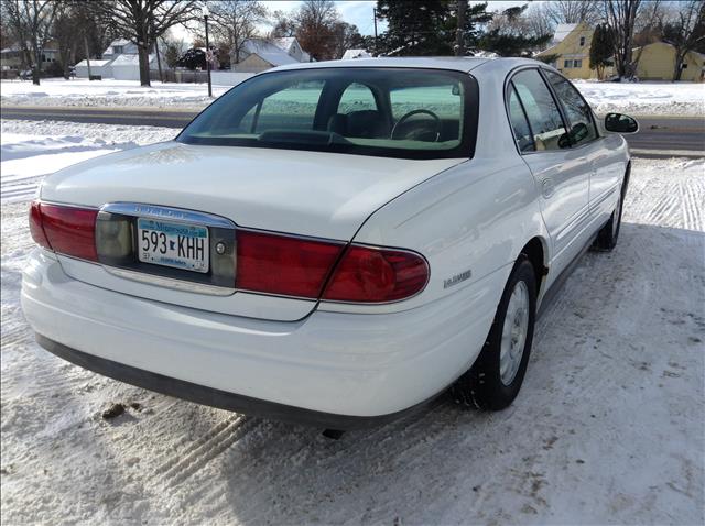 Buick LeSabre 2000 photo 2