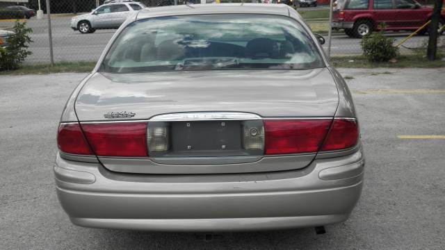 Buick LeSabre 2000 photo 2