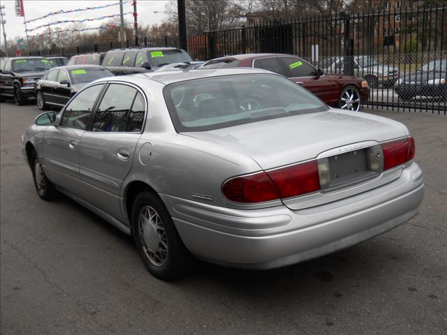 Buick LeSabre 2000 photo 1