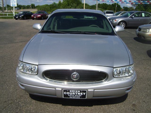 Buick LeSabre 2000 photo 1