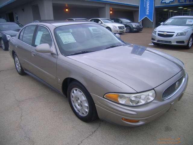 Buick LeSabre 2000 photo 2