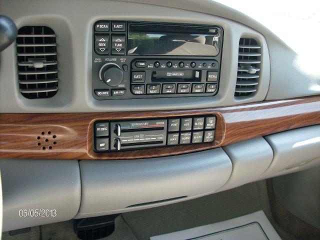 Buick LeSabre 2000 photo 4